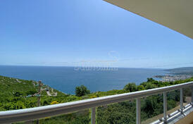 Продажа квартиры в комплексе с бассейном, Соколиное гнездо, Добра Вода