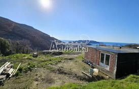 Строящийся дом на большом участке с видом на море, Ивановичи, Бечичи