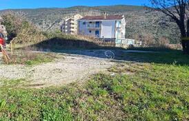 Урбанизированный участок в 5 минутах от моря под жилой и коммерческий объект, Игало &ndash; Херцег Нови