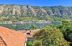 Отличная квартира в Доброте, в одной минуте ходьбы от Старого города, Котор