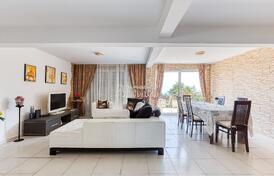 Двухкомнатная квартира 61м? с видом на море &ndash; Сеоце, Будва