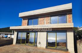 Современные виллы в Кримовице