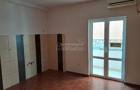 Квартира с одной спальней в Биела всего в 200 метрах от моря