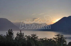 Четырехуровневый дом в отличном месте, Доброта, Котор