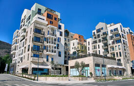 Современная квартира с двумя спальнями в комплексе Boka Place, Тиват