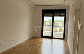 Однокомнатная квартира в доме с бассейном &ndash; Бар