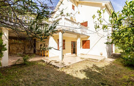 Дом в Дженовичи