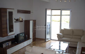 Просторный дом в Марковичи