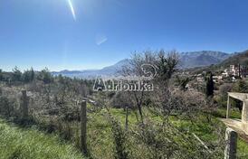 Домик с просторным участком и видом на горы, Витичи, Бар