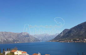 Пентхаус в комплексе с бассейном в Доброте