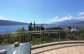 Дом в Баошичи с потрясающим видом на море