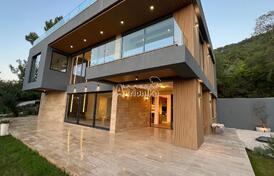 Представляем вашему вниманию великолепную семейную виллу "Сосна" в Тивате!