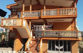 Два дома с несколькими квартирами в Сутоморе, Бар