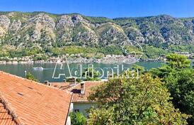 Отличная квартира в Доброте, в одной минуте ходьбы от Старого города, Котор