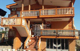 Два дома с несколькими квартирами в Сутоморе, Бар