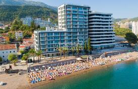 Эксклюзивные апартаменты на первой линии в Рафаиловичи, Будва