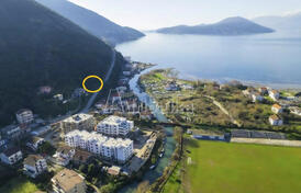 Участок под застройку в Нивице, в 100 м от моря, Херцег Нови