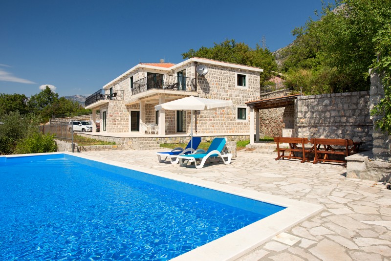 Купить дом в черногории на берегу купить дом в италии